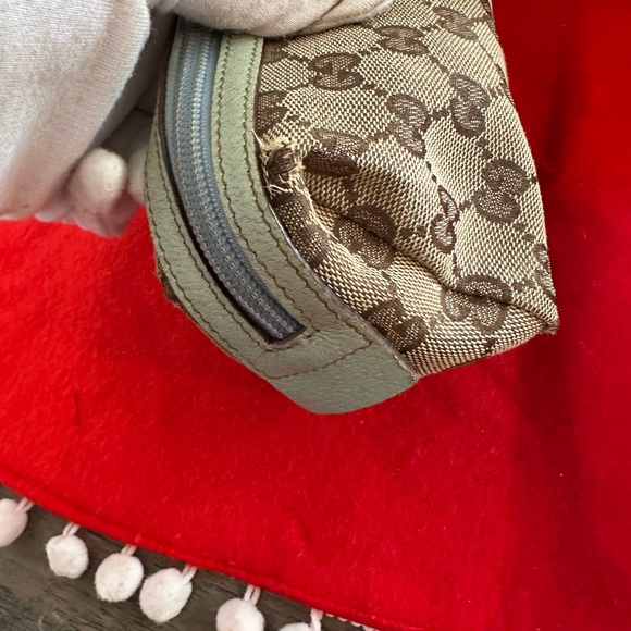 GUCCI GG Logo Canvas Cosmetic Pouch Bag - Picture 8 of 13
